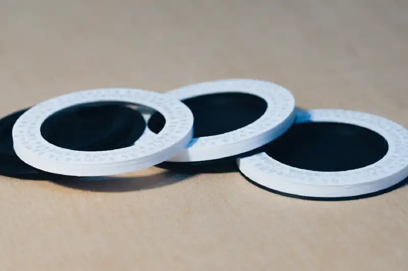 ねじ込み完了した状態を横から見た写真