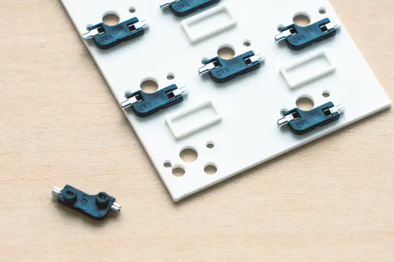 ホットスワップソケットの取り付け確認