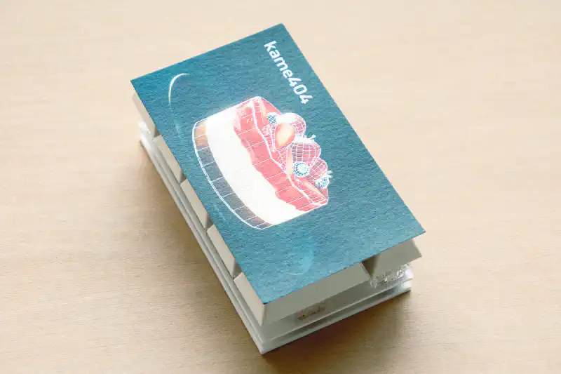 名刺と重ねてサイズ比較